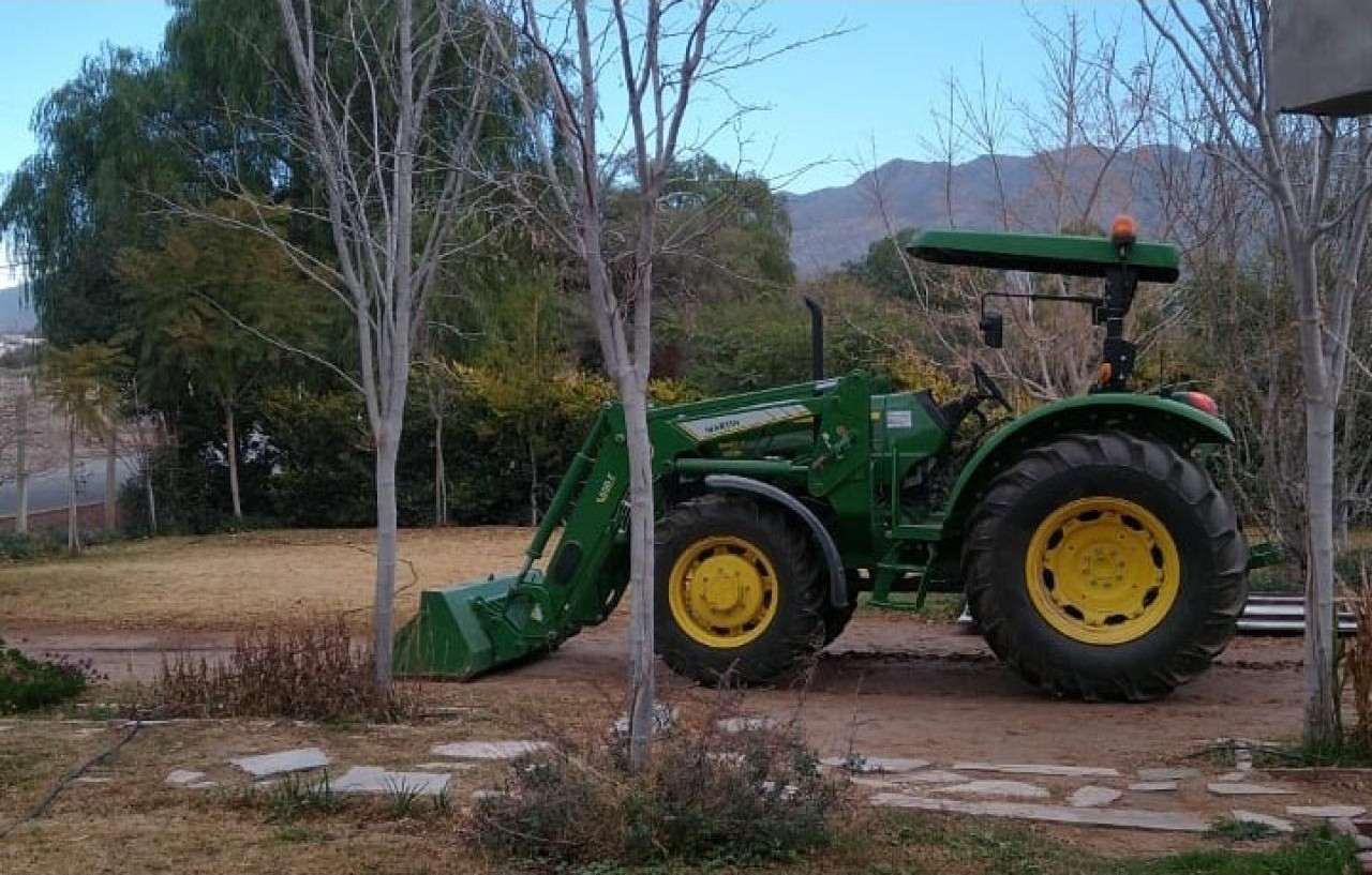 Tractor John Deere 5082 Con Solo 100 Horas De Uso