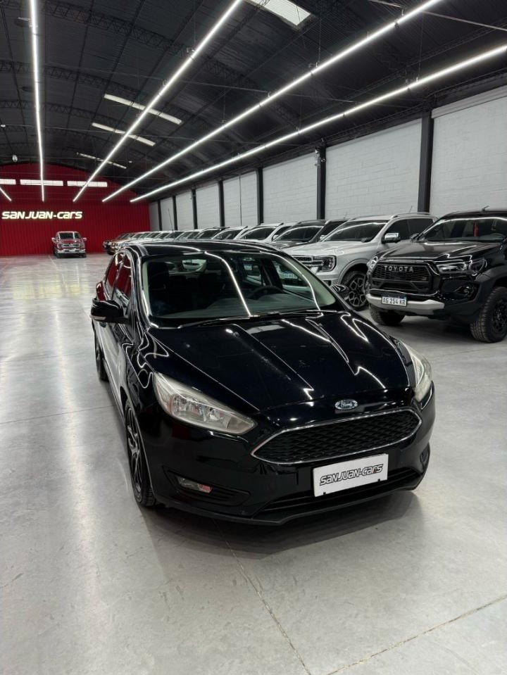 Ford Focus Iii 1.6 S (llantas 17 Focus Titanium) Año 2017 Impecable. Único Dueño