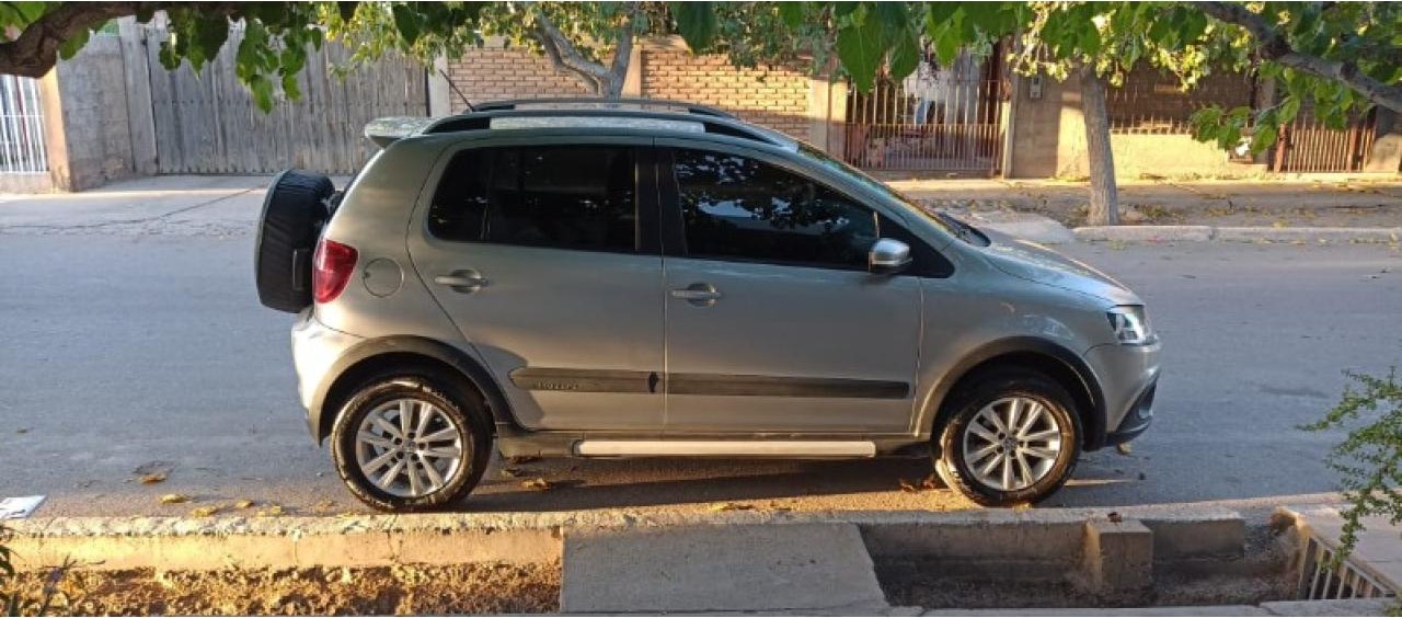 Volkswagen Cross Fox, 2013