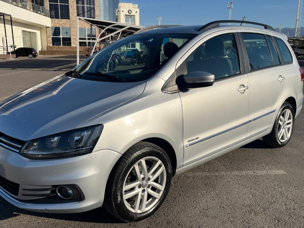 Volkswagen Suran Highline 2017 $17.900.000 99.600 Km. Excelente Estado