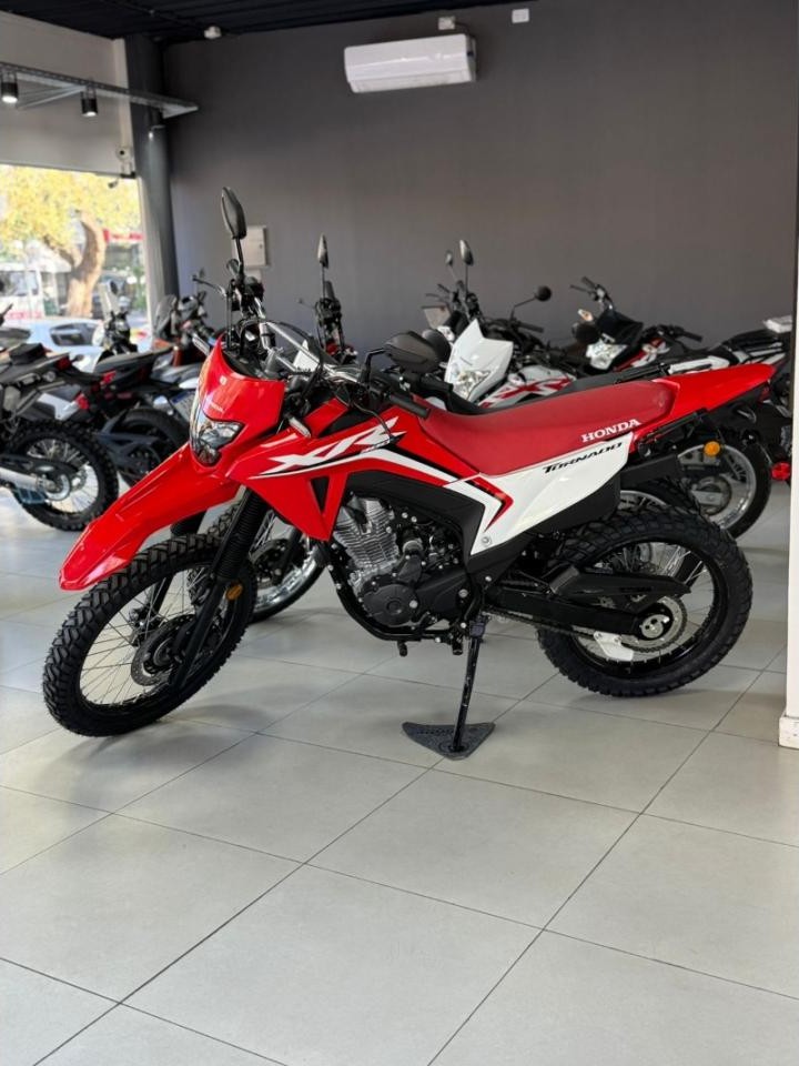 Honda Xr 300 L 0km 2026  Precio Incluye Patentamiento Y Casco De Regalo