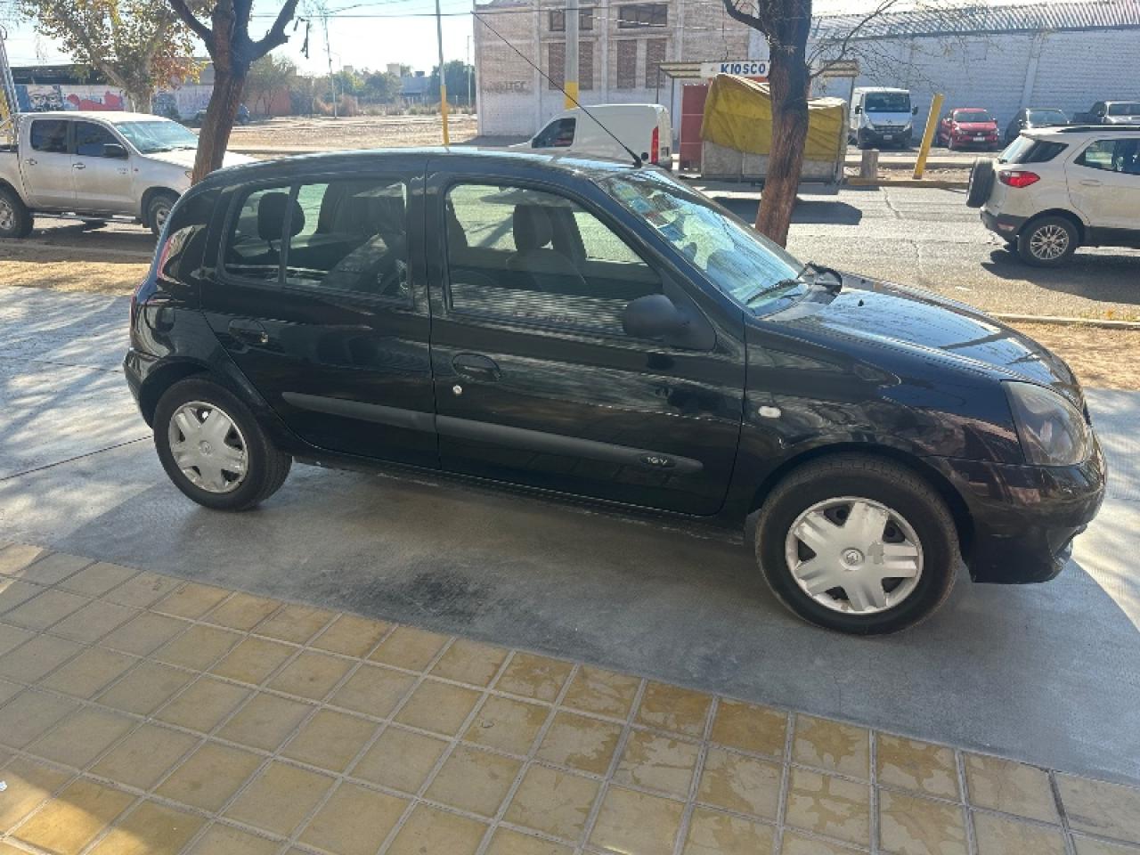 Renault Clio 2009(el Precio Incluye La Trasferencia)