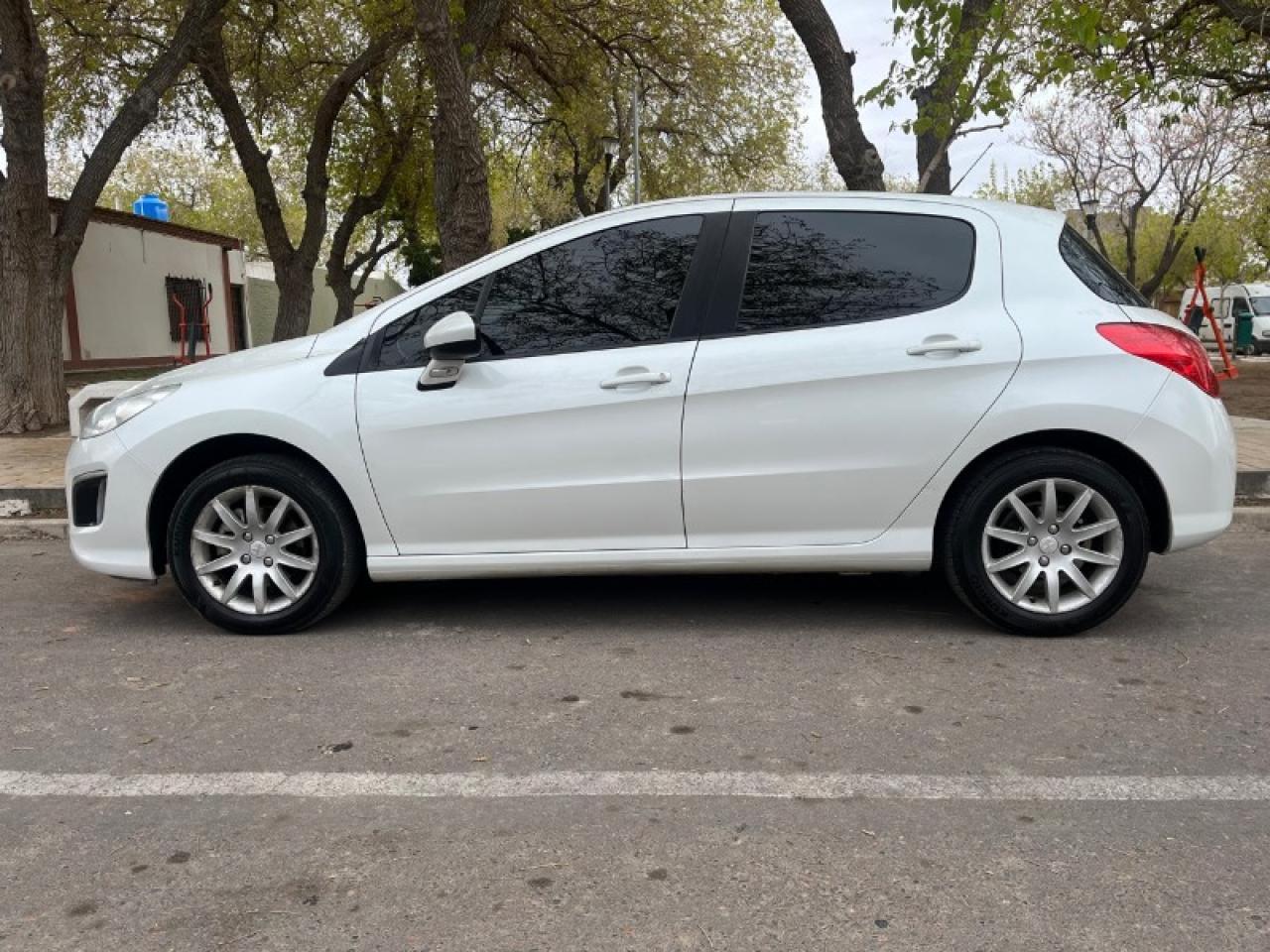 Peugeot 308 Allure 1.6 Nav. 2015