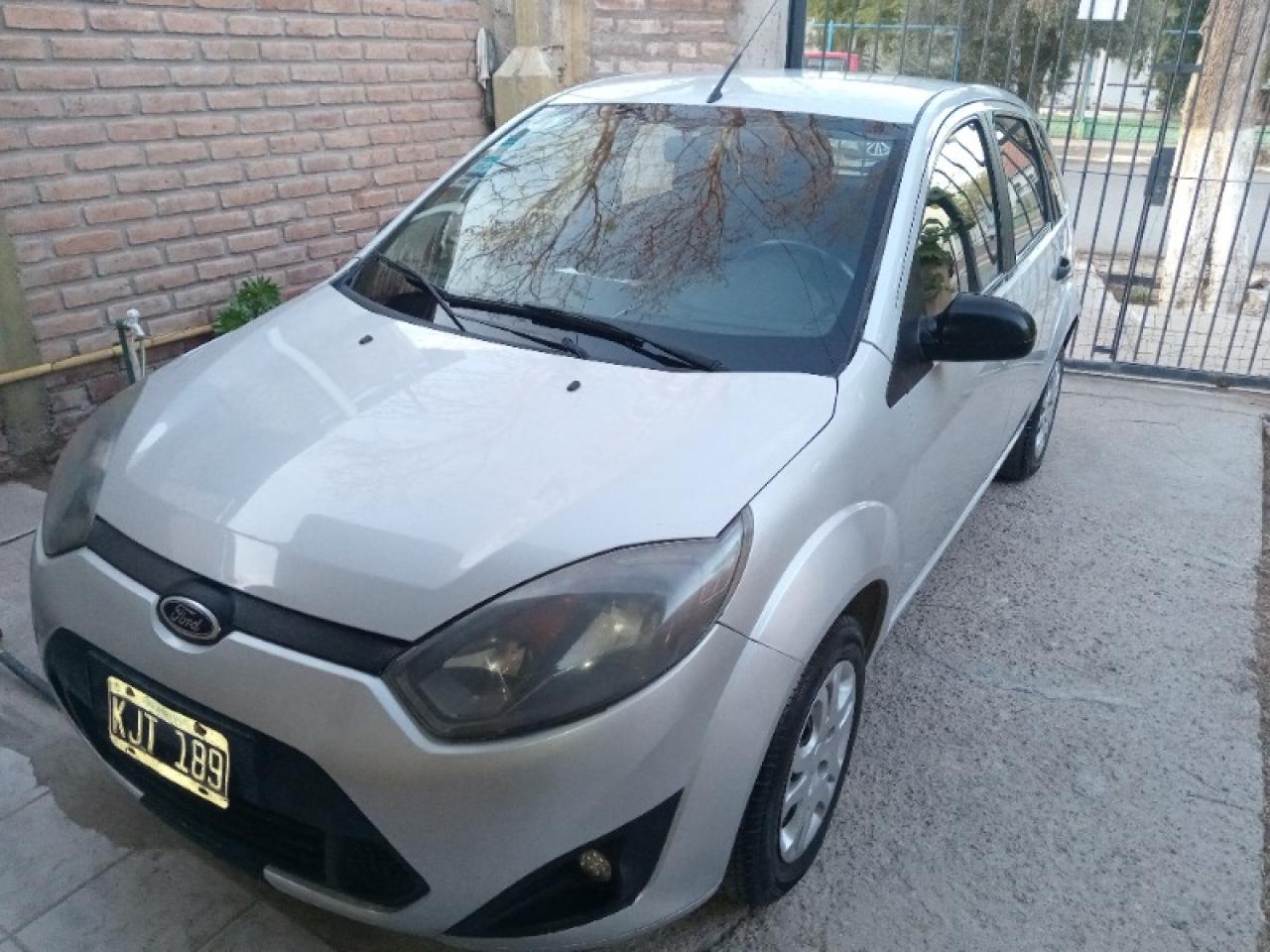 Ford Fiesta Ambiente Año 2011