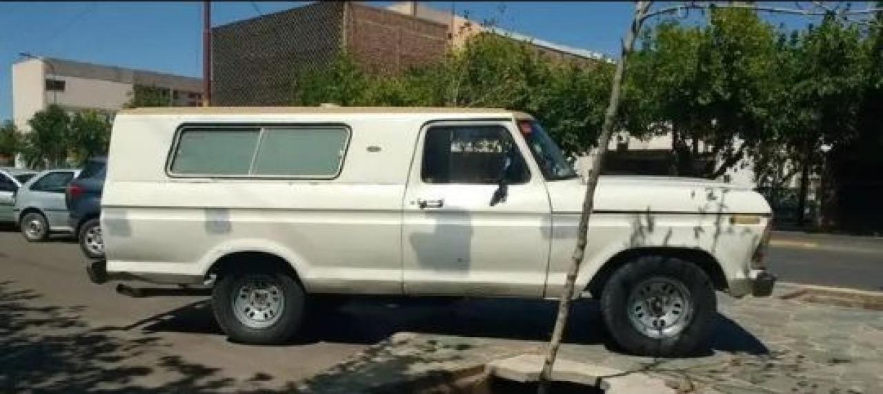 Ford F100 80 Remato Urgente, Palanca Al Piso. Gnc.