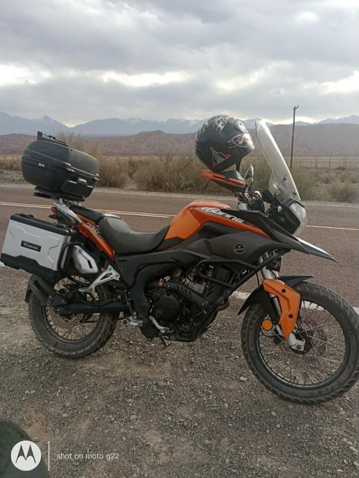 Corven Triax 250 Touring