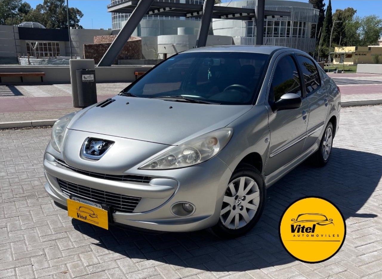 🟡 Peugeot 207 Feline Compact 1.6 2013