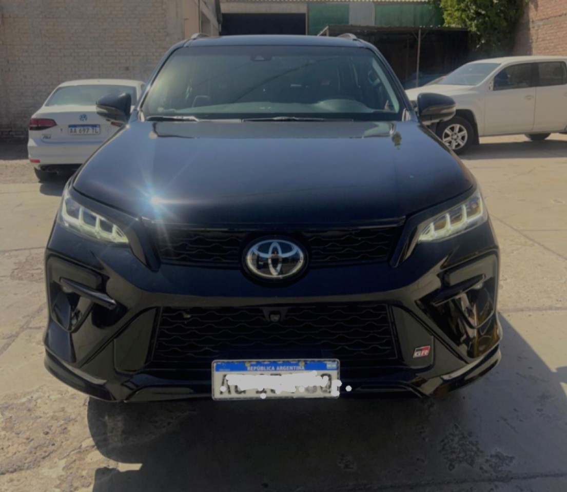 Toyota Hilux Sw4 Gr S 2023