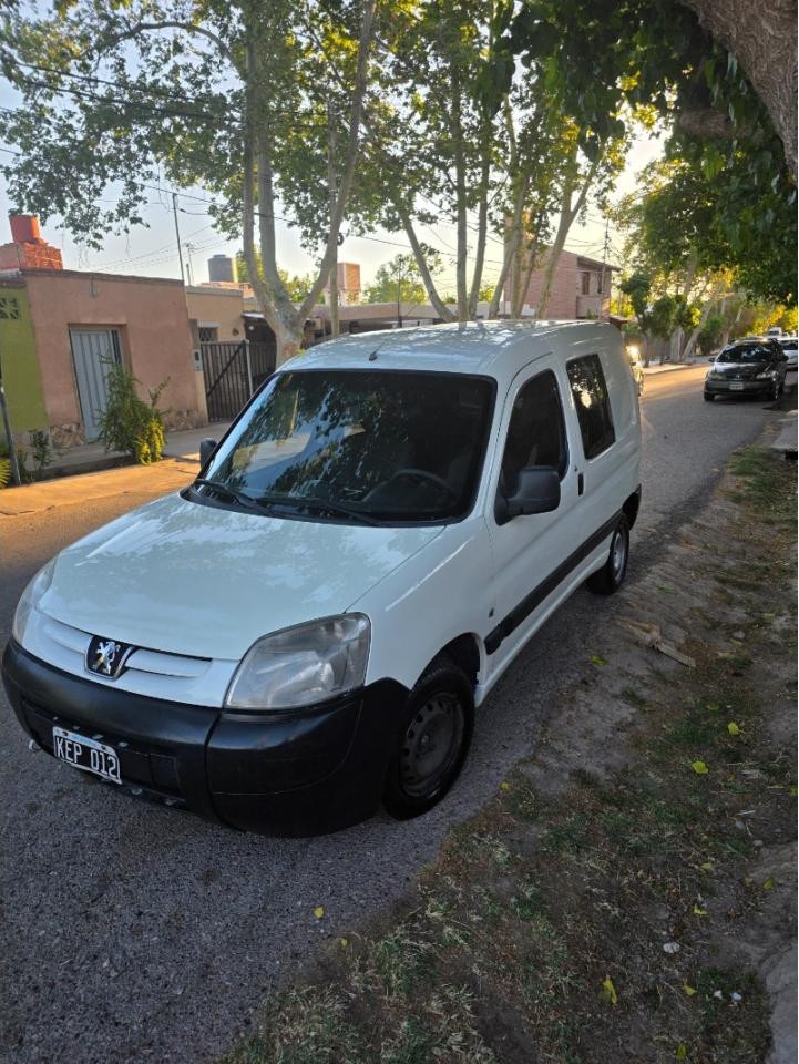 Peugeot Partner 1.4 Nafta Con Gnc.