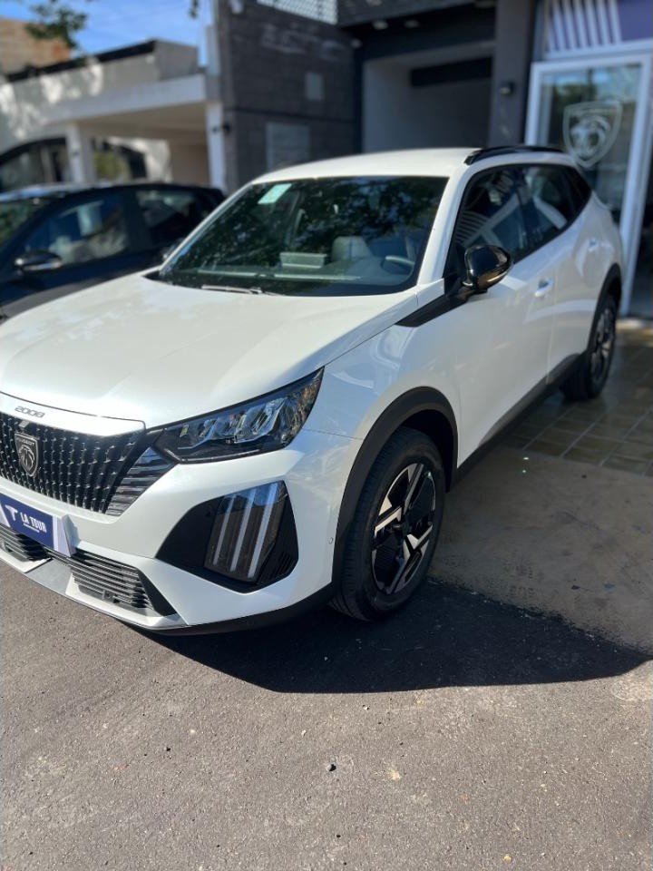 Peugeot 2008 Allure At 0km