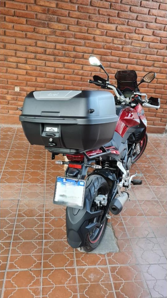 Benelli Trk 251, 2023, 1950km, Impecable.