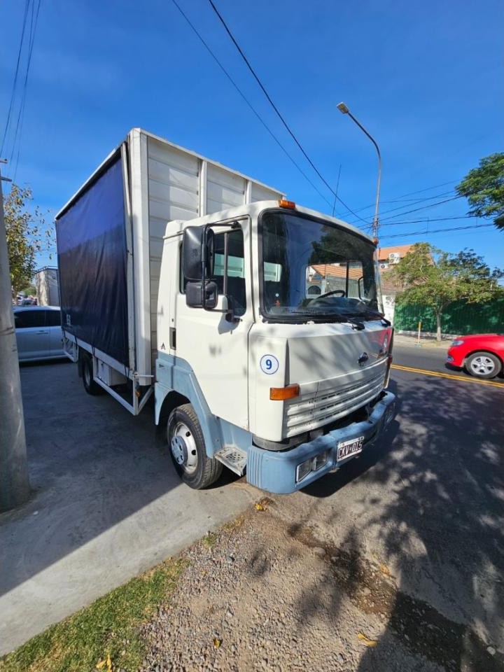 Camion Nissan Eco T100, Impecable, Carroceria Y Lona Nueva. Excelente Estado
