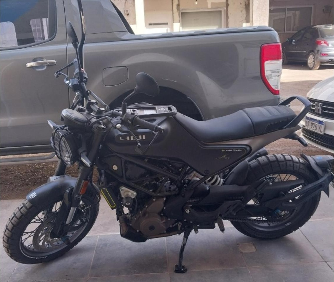 Husqvarna Svartpilen 401 Igual A Cero Km