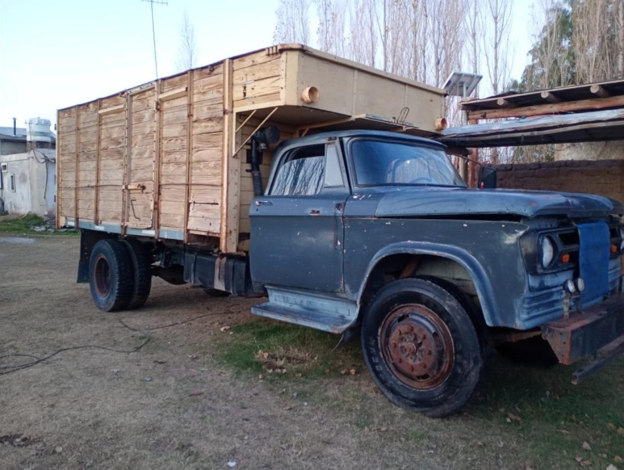Dodge 74 Dueña