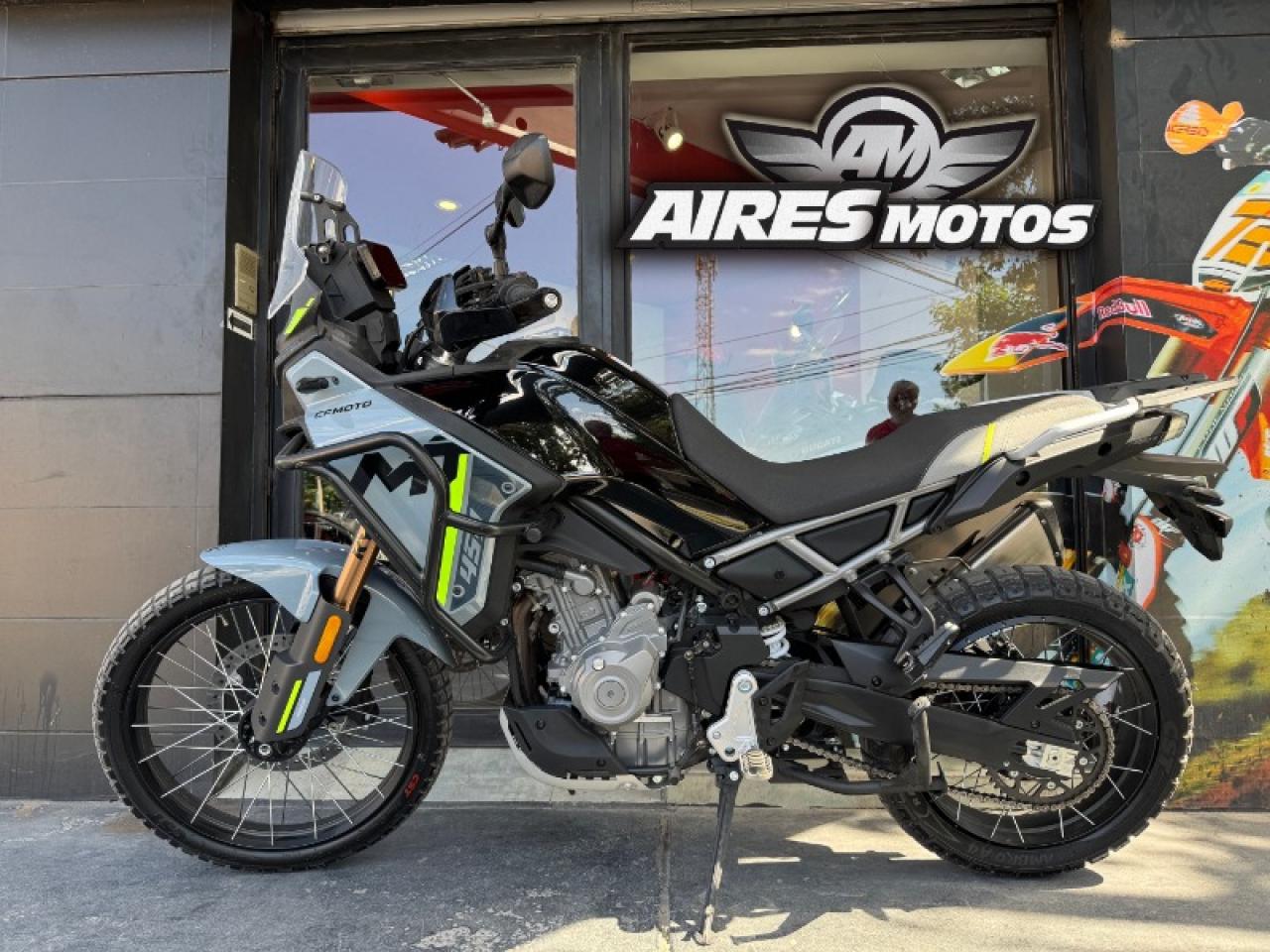 Cf Moto 450 Mt Modelo 0km *** Aires Motos *** Financiación Con Dni / Tarjetas De Crédito 12 Meses / Permutas.
