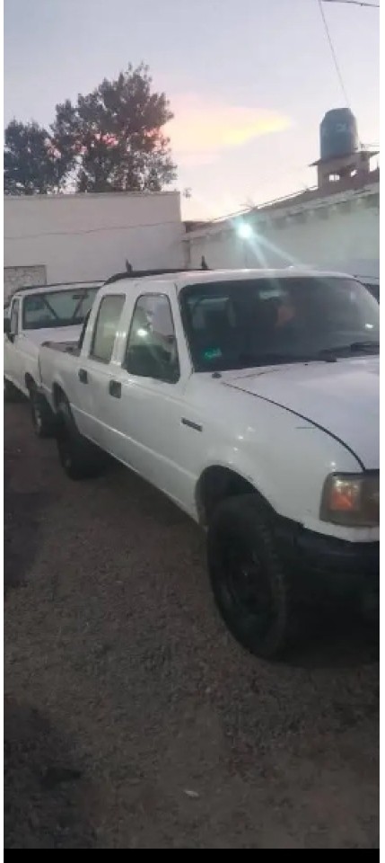 Ford Ranger, 9 Millones 500mmil, Financio