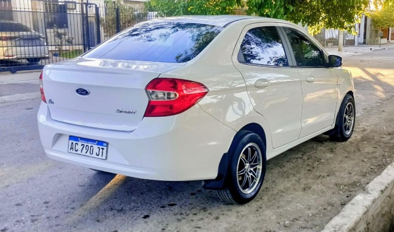 Ford Ka Sedan 2018 68.000 Kms Gnc Permuto  X Camioneta