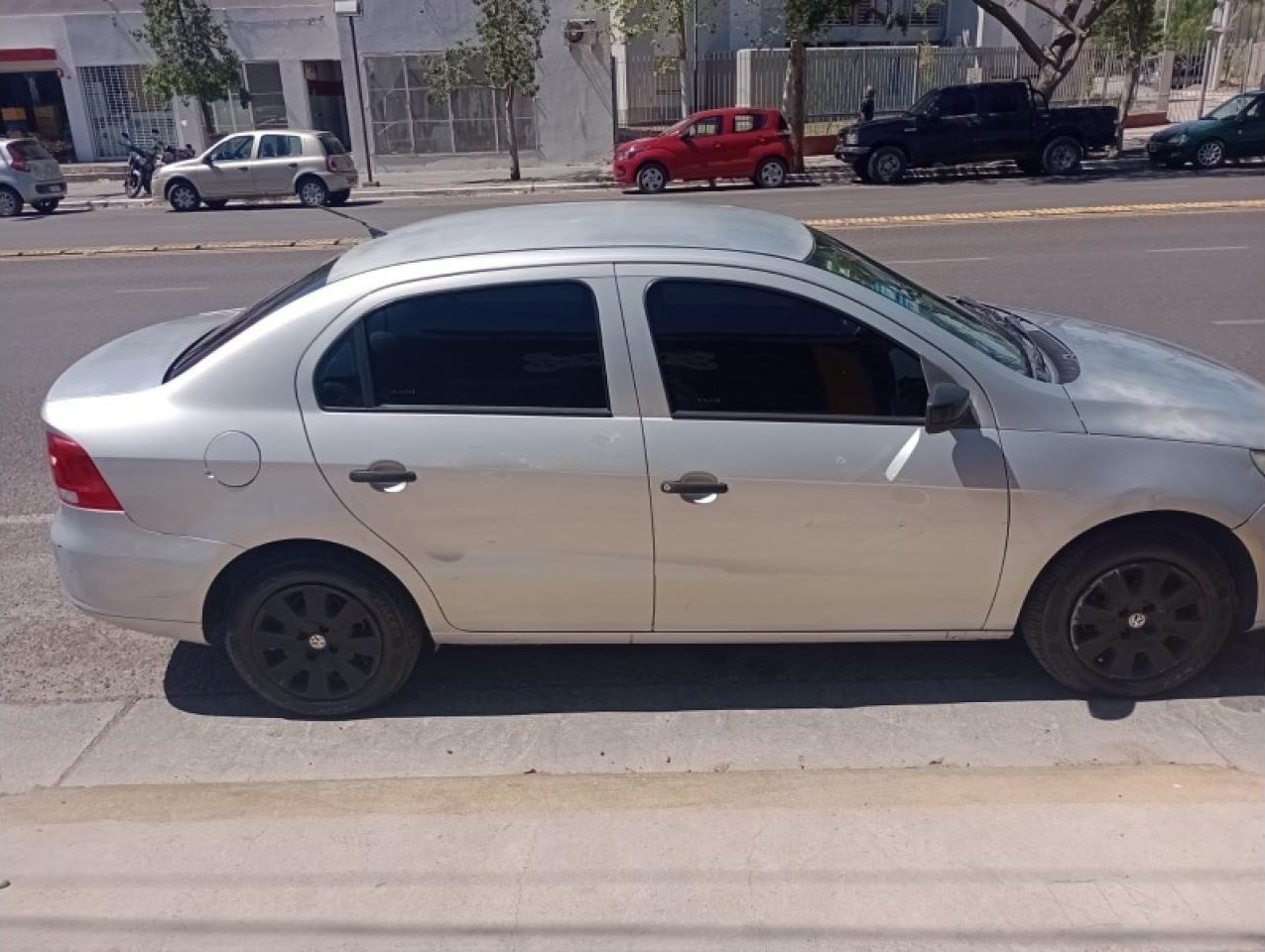 Volkswagen Voyage 1.6 Vendo, Recibo Moto Menor Valor