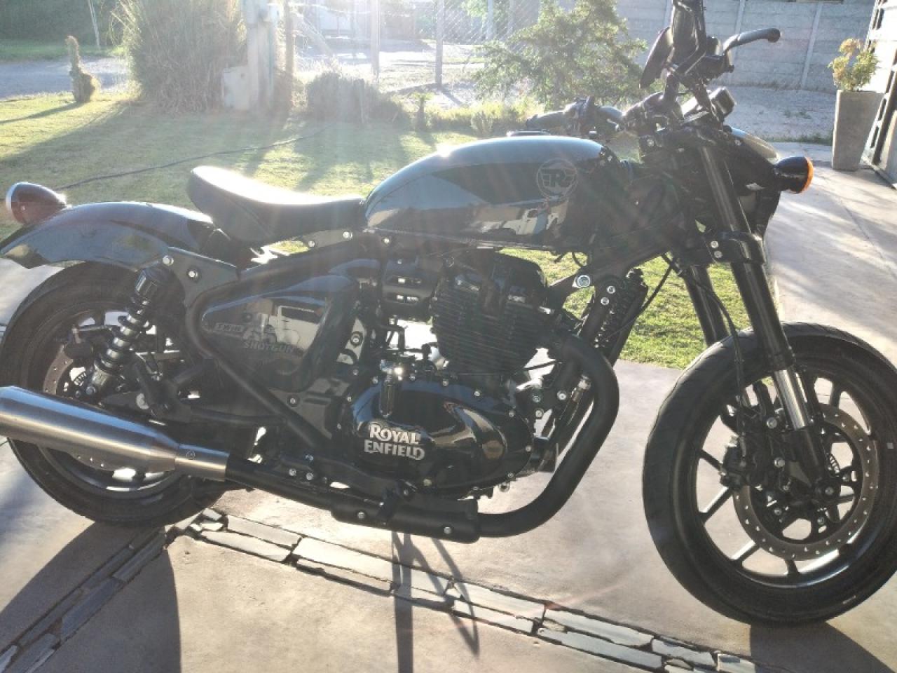 Royal Enfield Shotgun 650