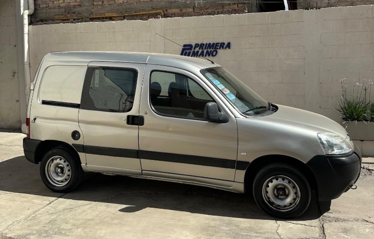 Peugeot Partner 2012 Confort 1.4l Con Gnc