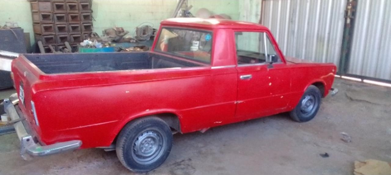 Camioneta Fiat Multicarga 125 Modelo 78 Con Gnc Tengo Tarjeta Y Titulo Y Tarjeta Del Gnc