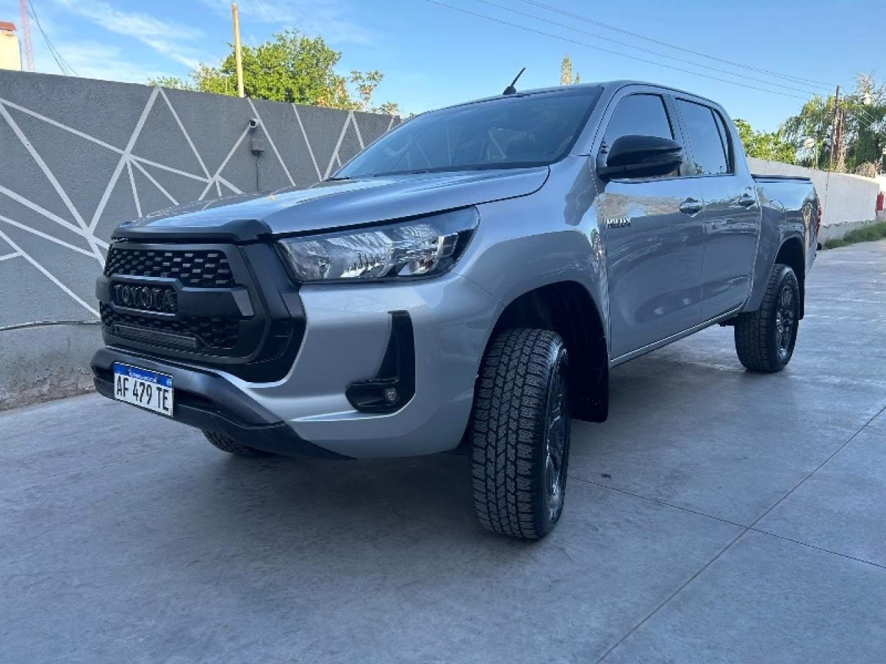 Toyota Hilux Sr 4x4 2022