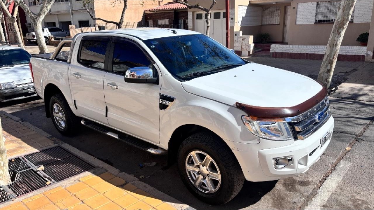 Ford Ranger 2015 3.2 Cd 4x2 Xlt Tdci 200cv At