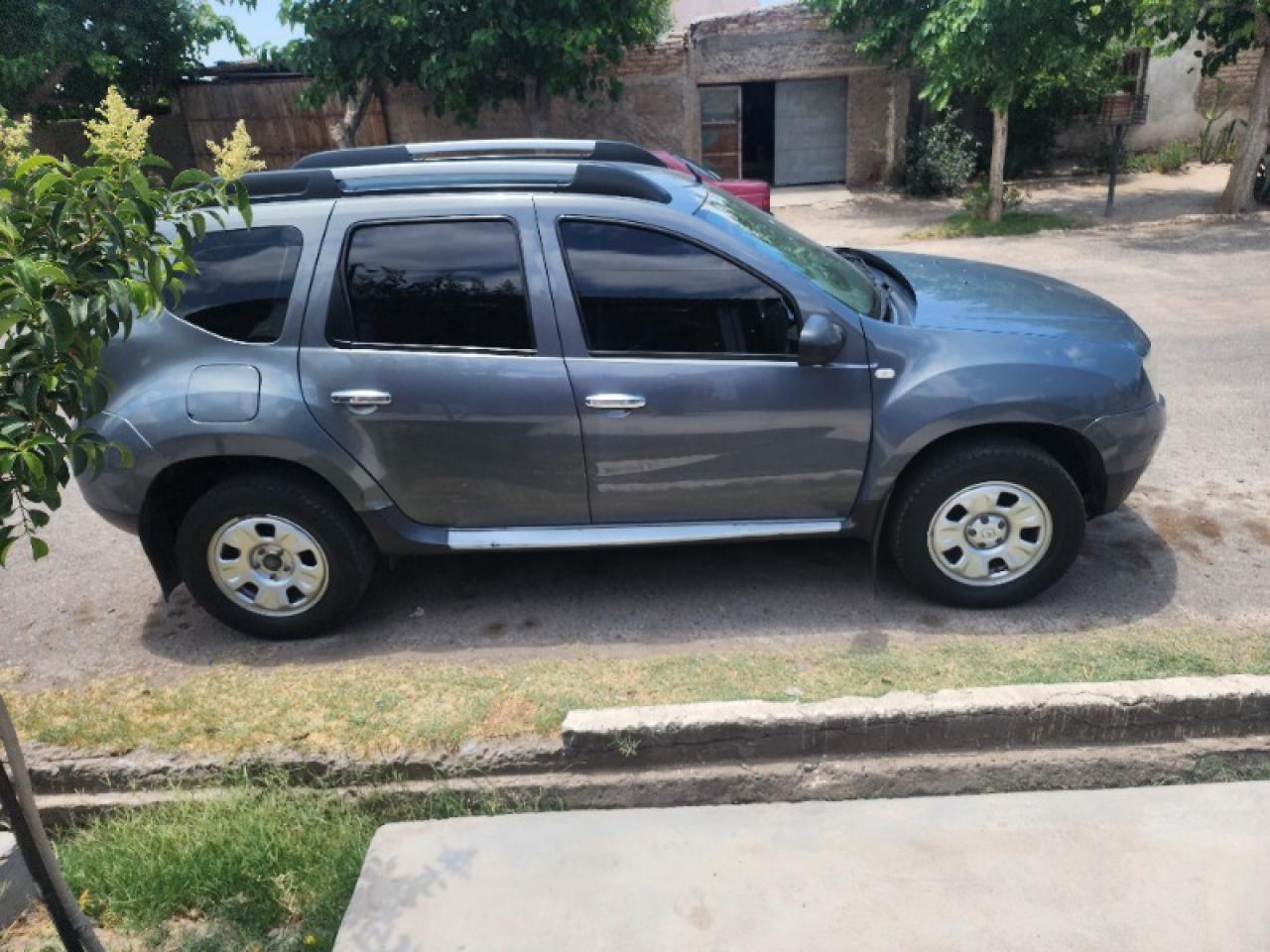 Renault Duster 16