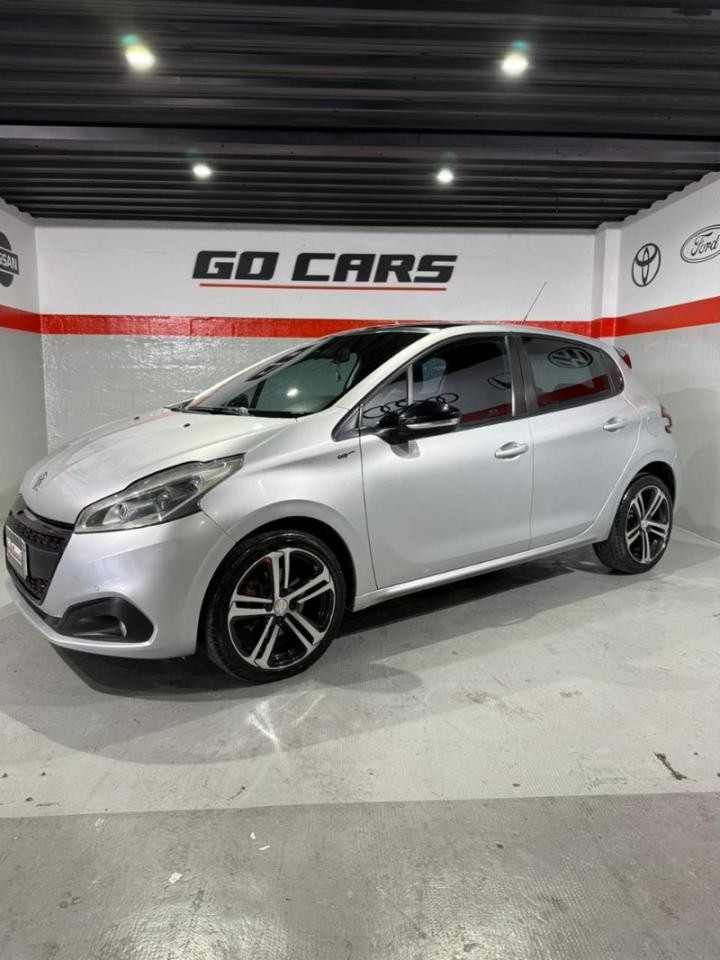 Peugeot 208 Gt 67 Mil Km