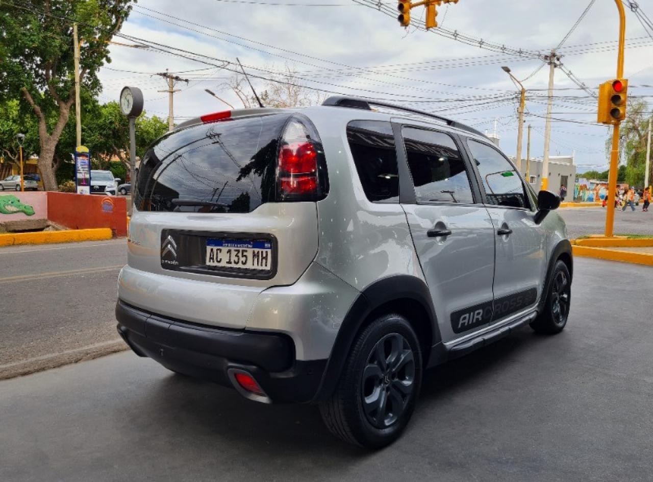 Miniatura 6