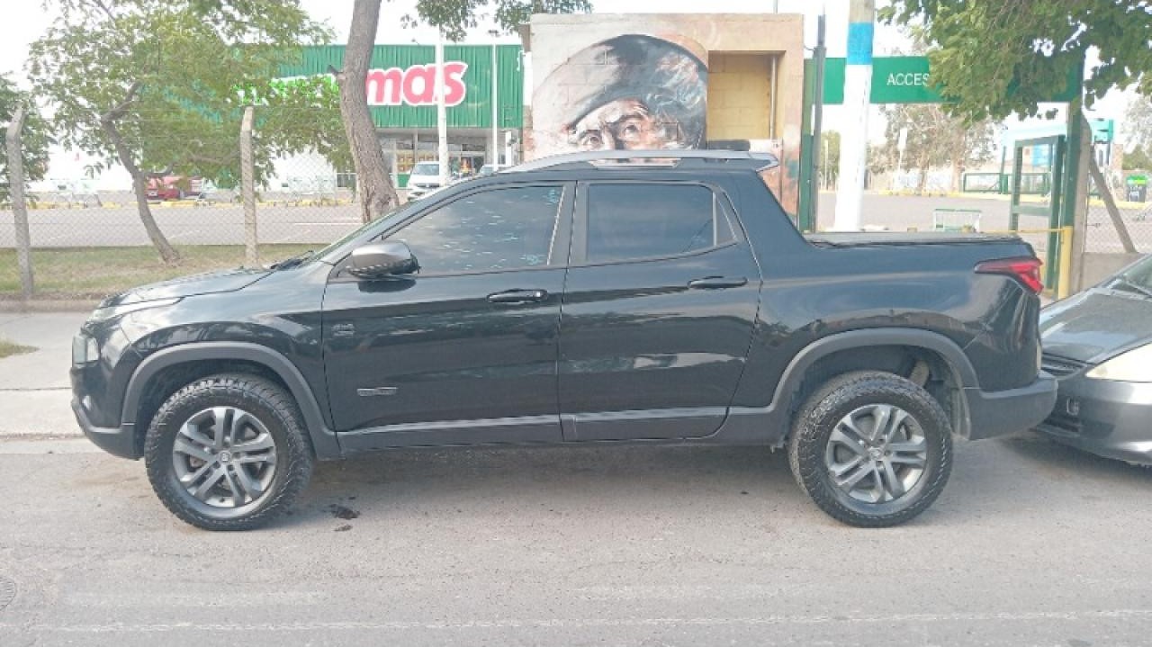 Fiat Toro Blak Jack 2.0 Ilimitada 2018