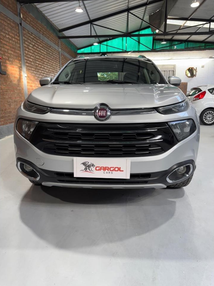 Fiat Toro 2.0 Tdi 4x4 2017. Financio / Permuto