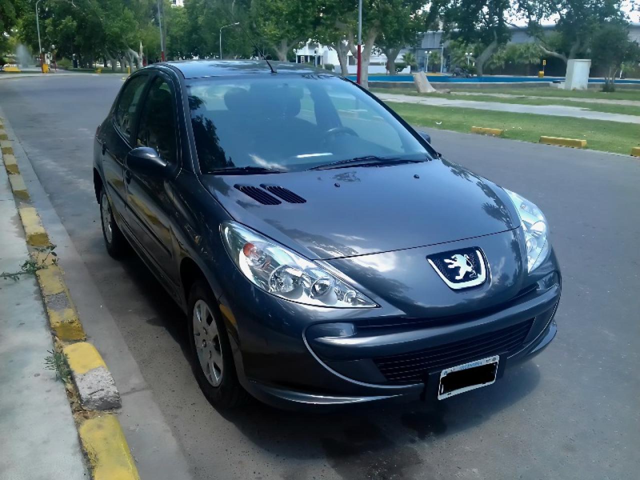 Peugeot 207 Allure  43.000 Km 1.4 Mod.2015