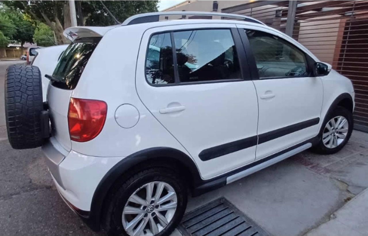 Volkswagen Cross Fox