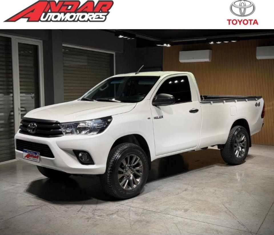 Toyota Hilux C/simple 2023 4x4