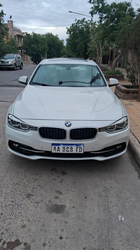 Bmw 330, 2017