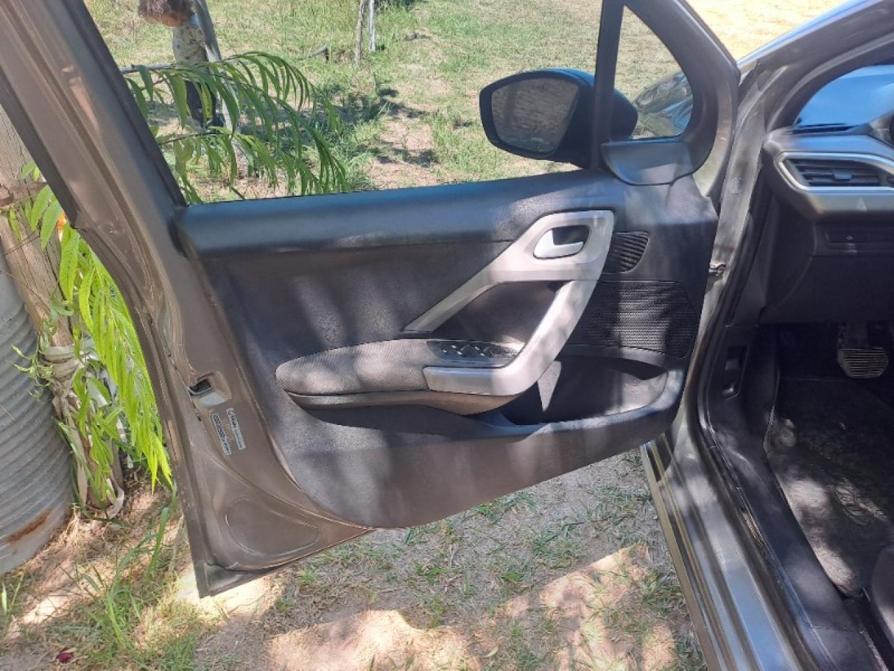 Peugeot 208 2017 Automático