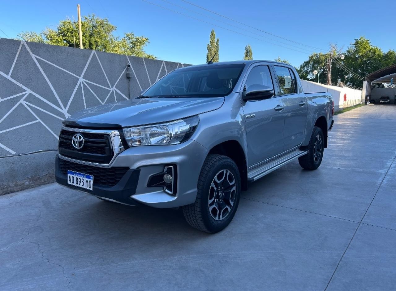 Toyota Hilux Sr -4x4 -d/c Sr 2019