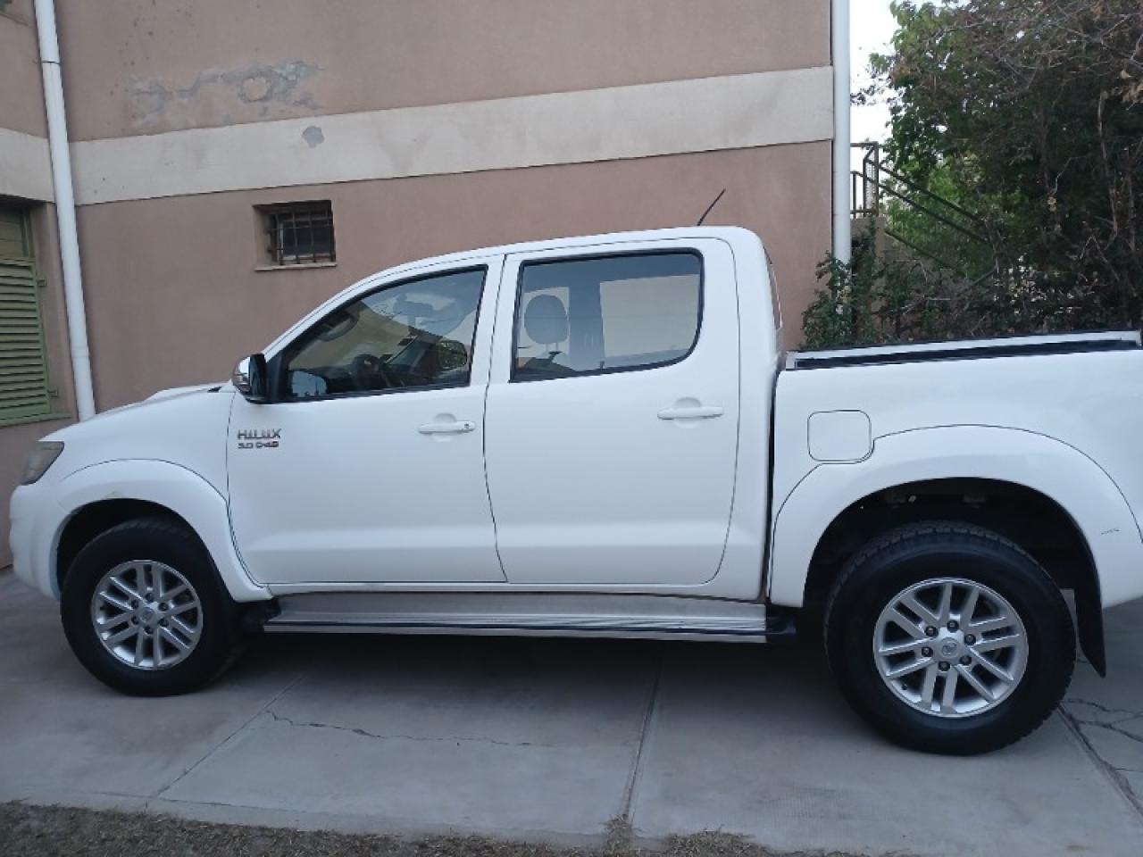 Toyota Hilux Srv 3.0 4x2 Modelo 2012