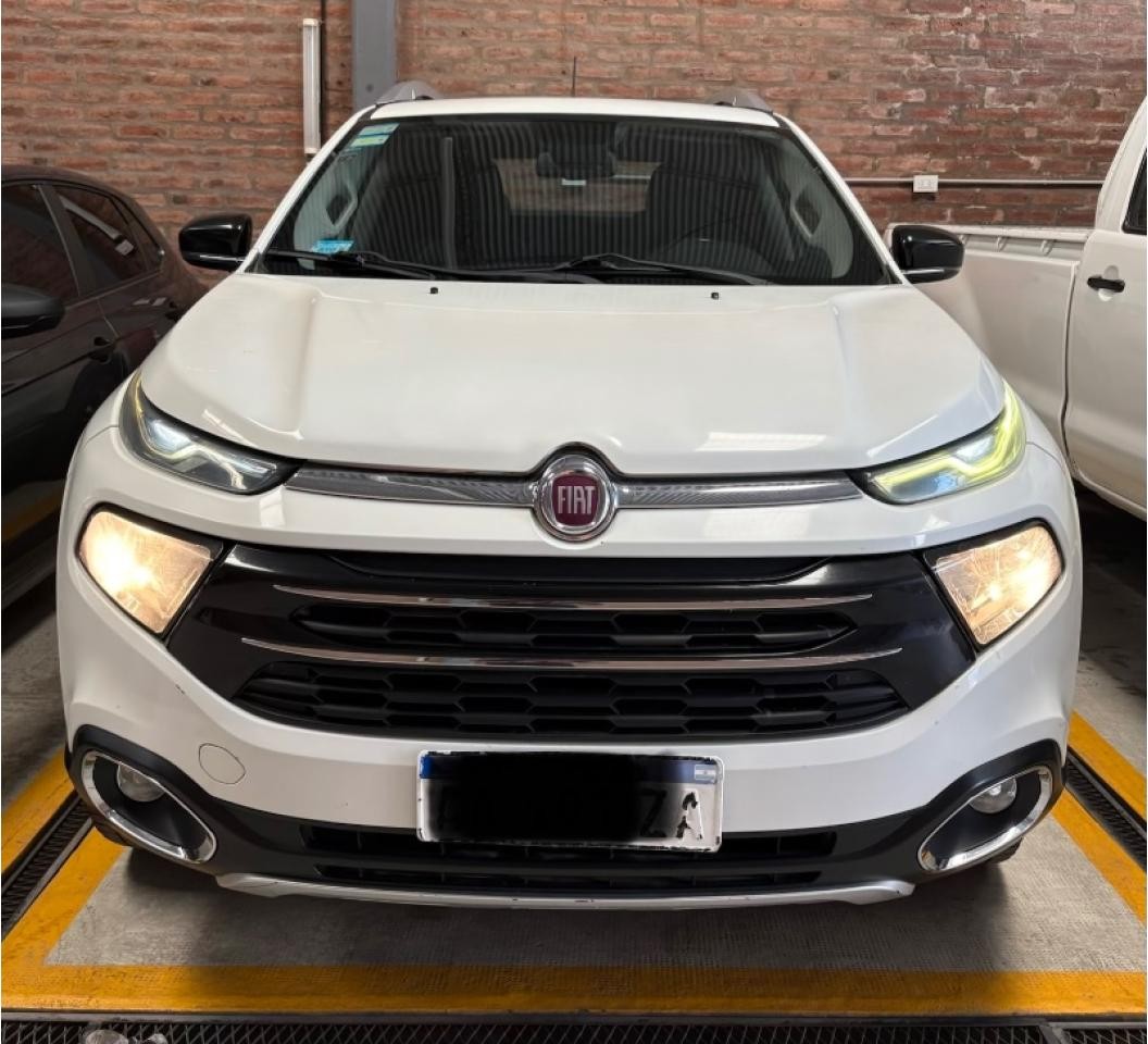 Fiat Toro Volcano At 4x4 Año 2016 - Contado Y/o Permuta