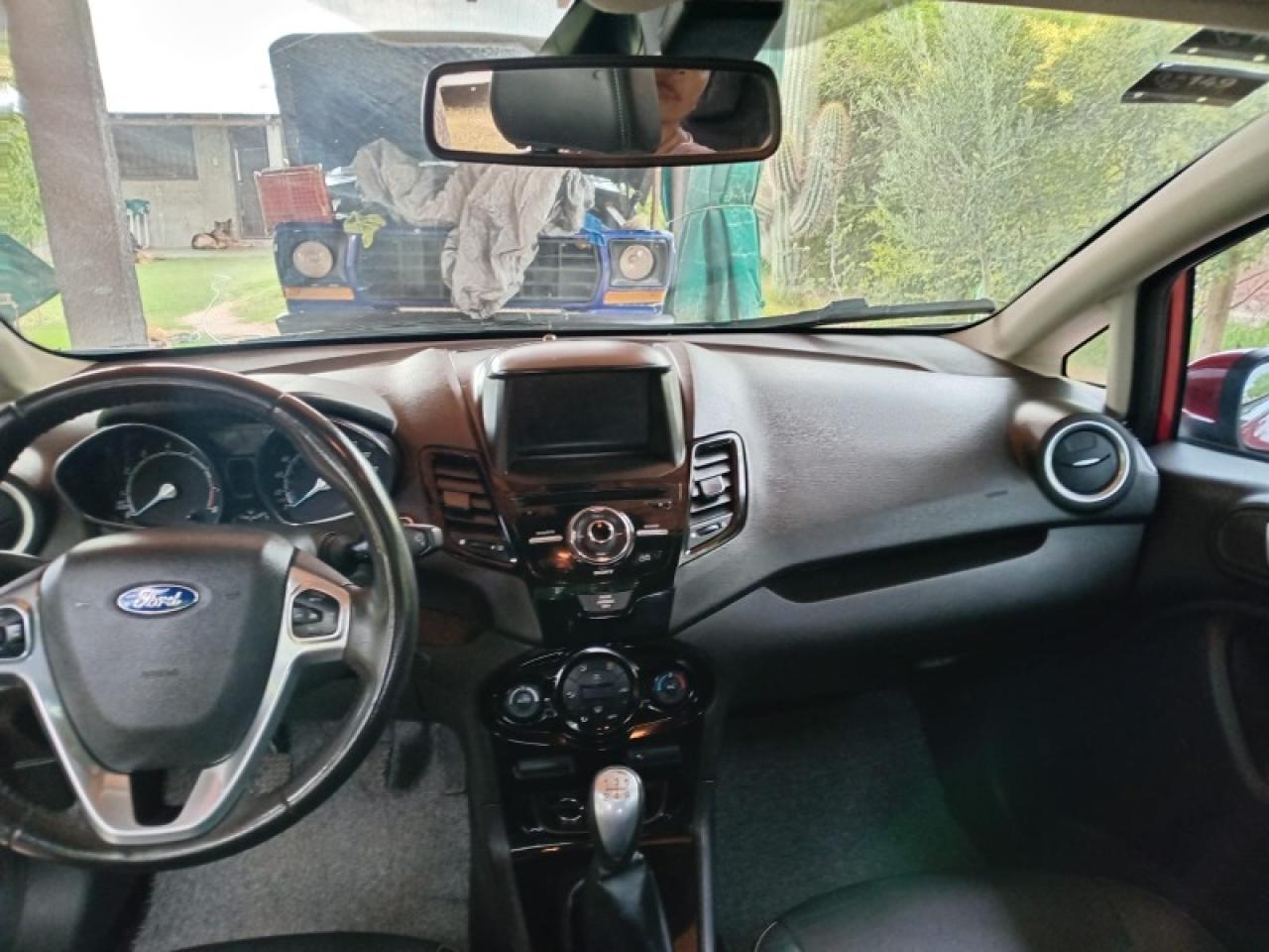 Ford Fiesta Titanium 1era Mano