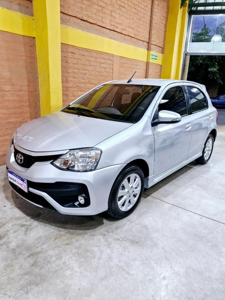 Toyota Etios 2018 Xls Automatico 40.000km Permuto Financio
