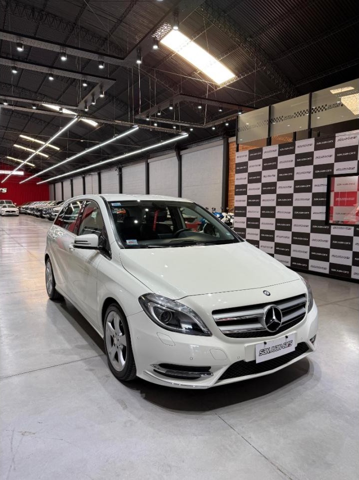 Mercedes Benz B200 Blue Efficiency At 2013