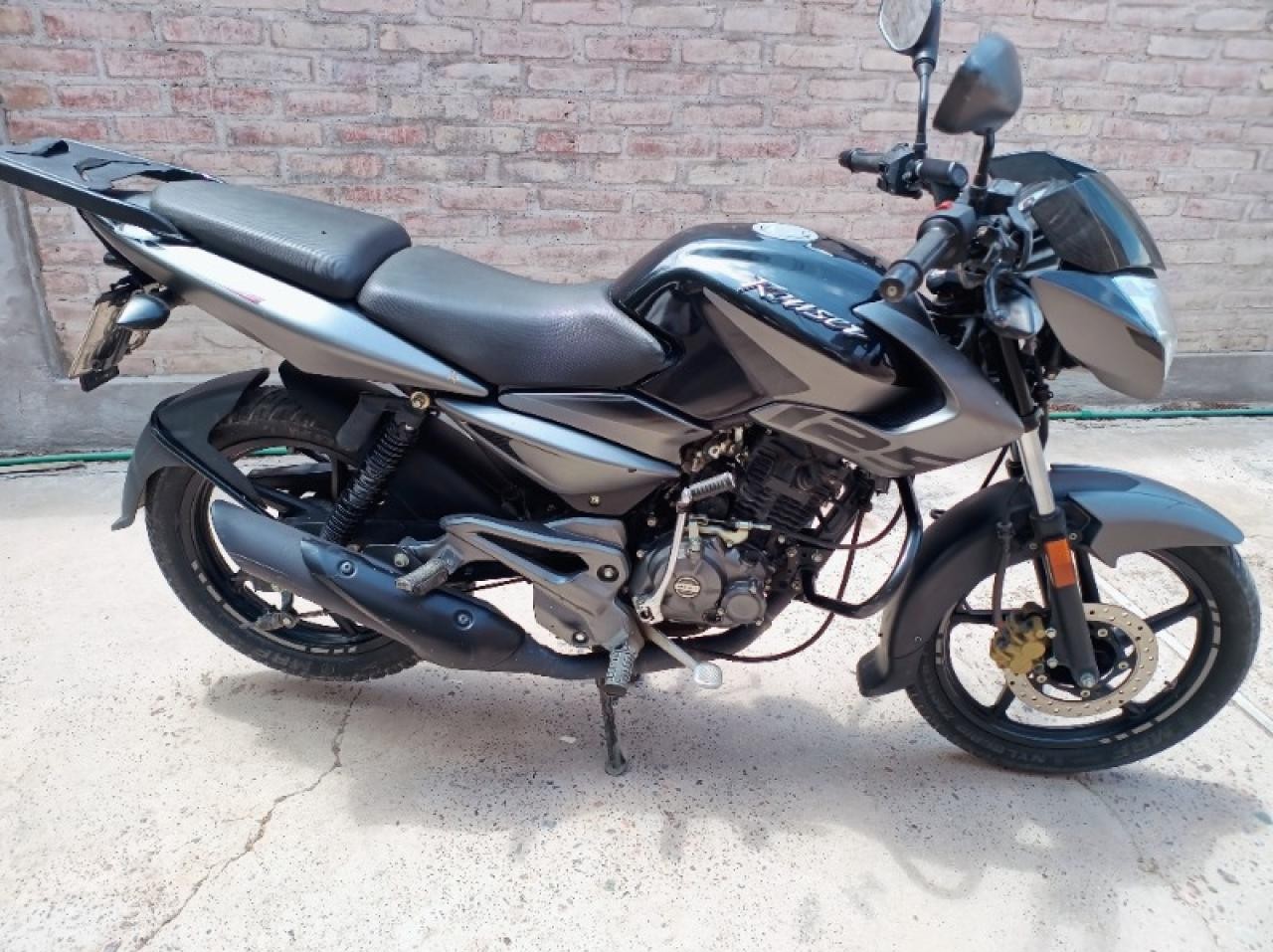 Rouser 125 2023