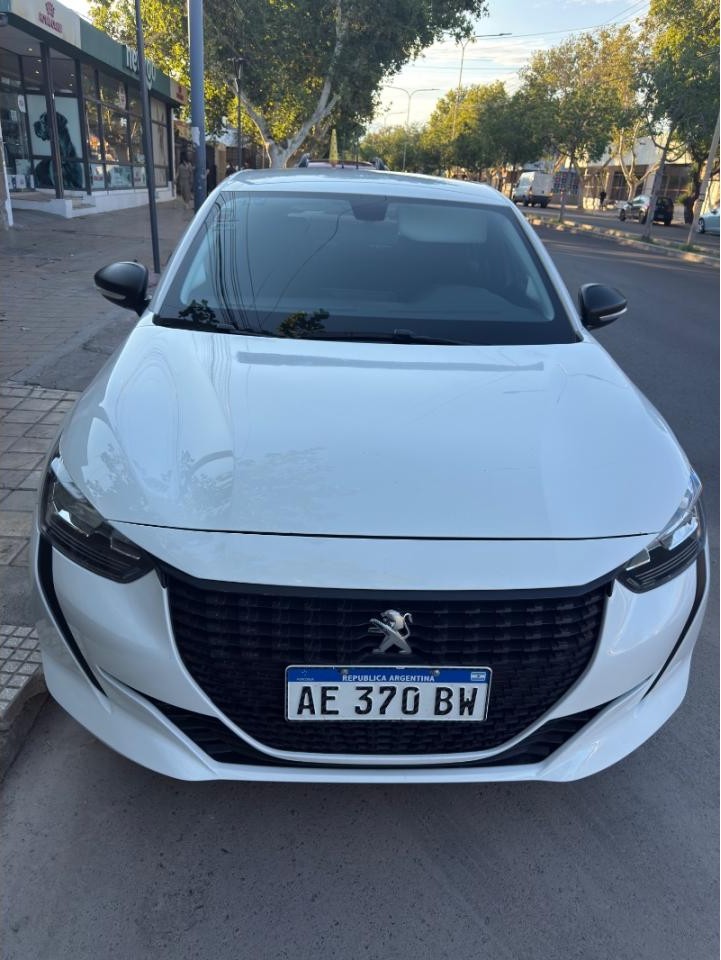 Peugeot 208 1.2 5p, 2020