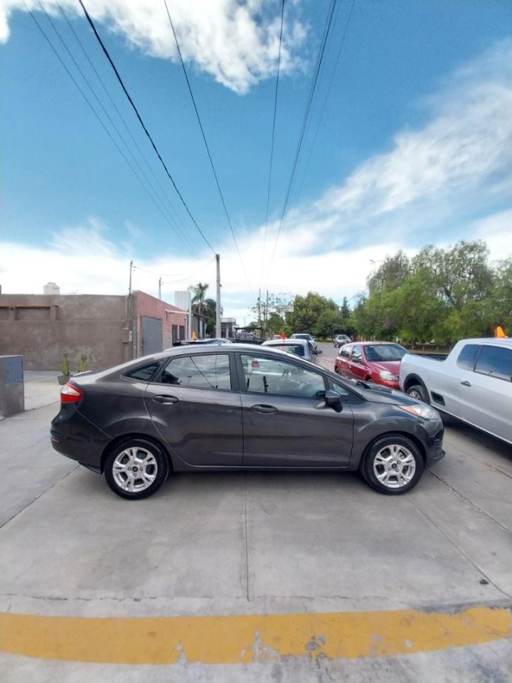 Ford Fiesta Kinetic 1.6 4p S (kd)