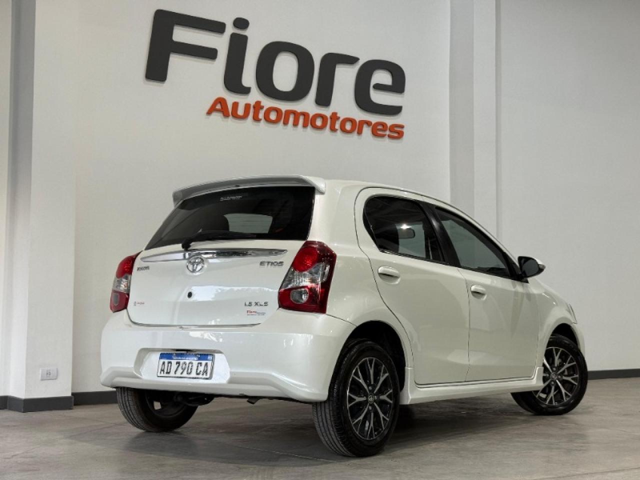 Miniatura 6