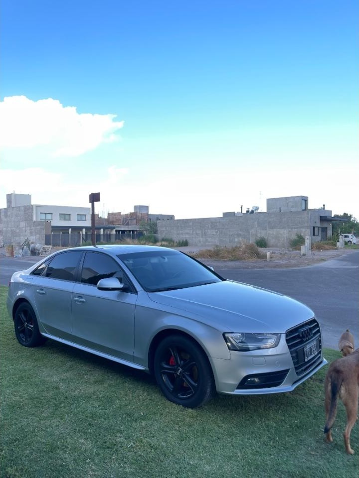 Audi A4 1.8 Tfsi Full Cuero, 2012