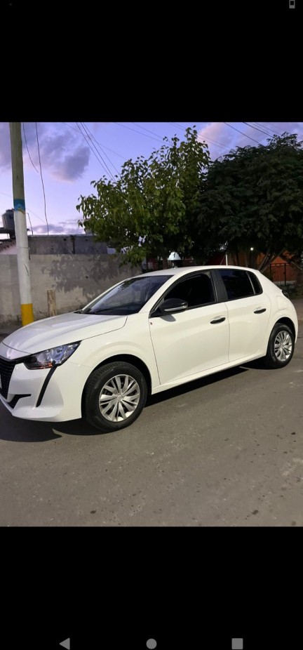 Hermoso Peugeot 208 Like 1.2 2022