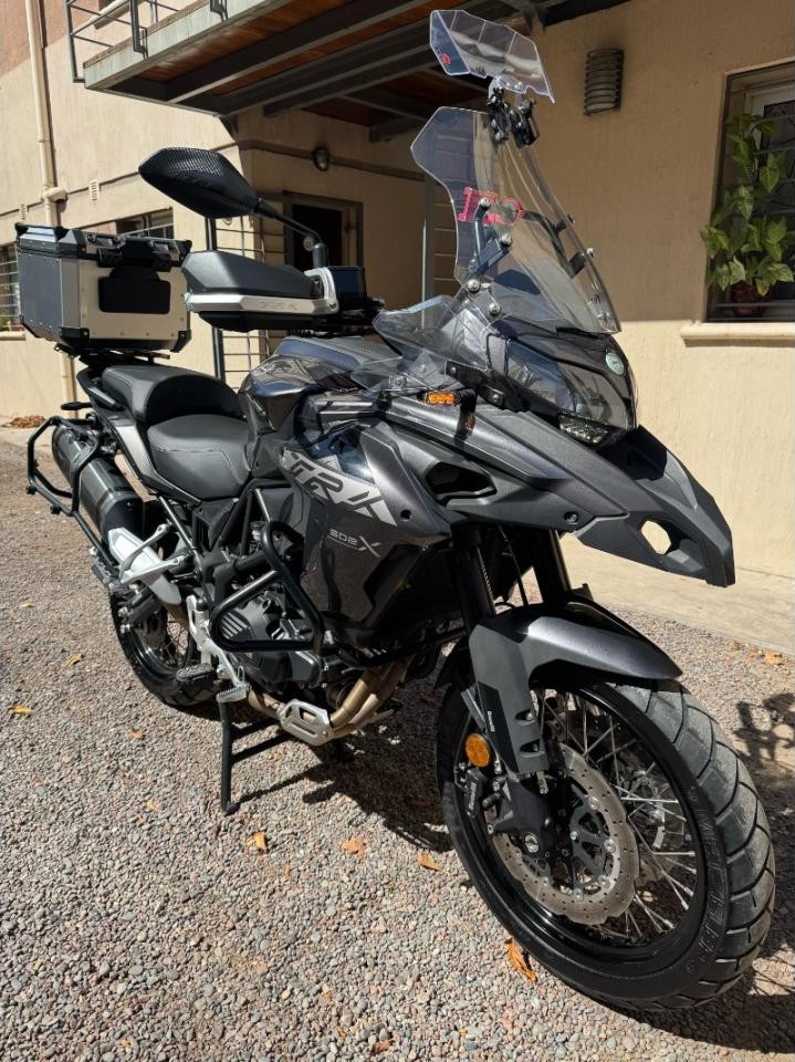 Benelli Trk 502x 2023 - 5.000km